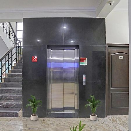 Hotel Townhouse The Premier View Near Iskcon Temple Noida Esterno foto